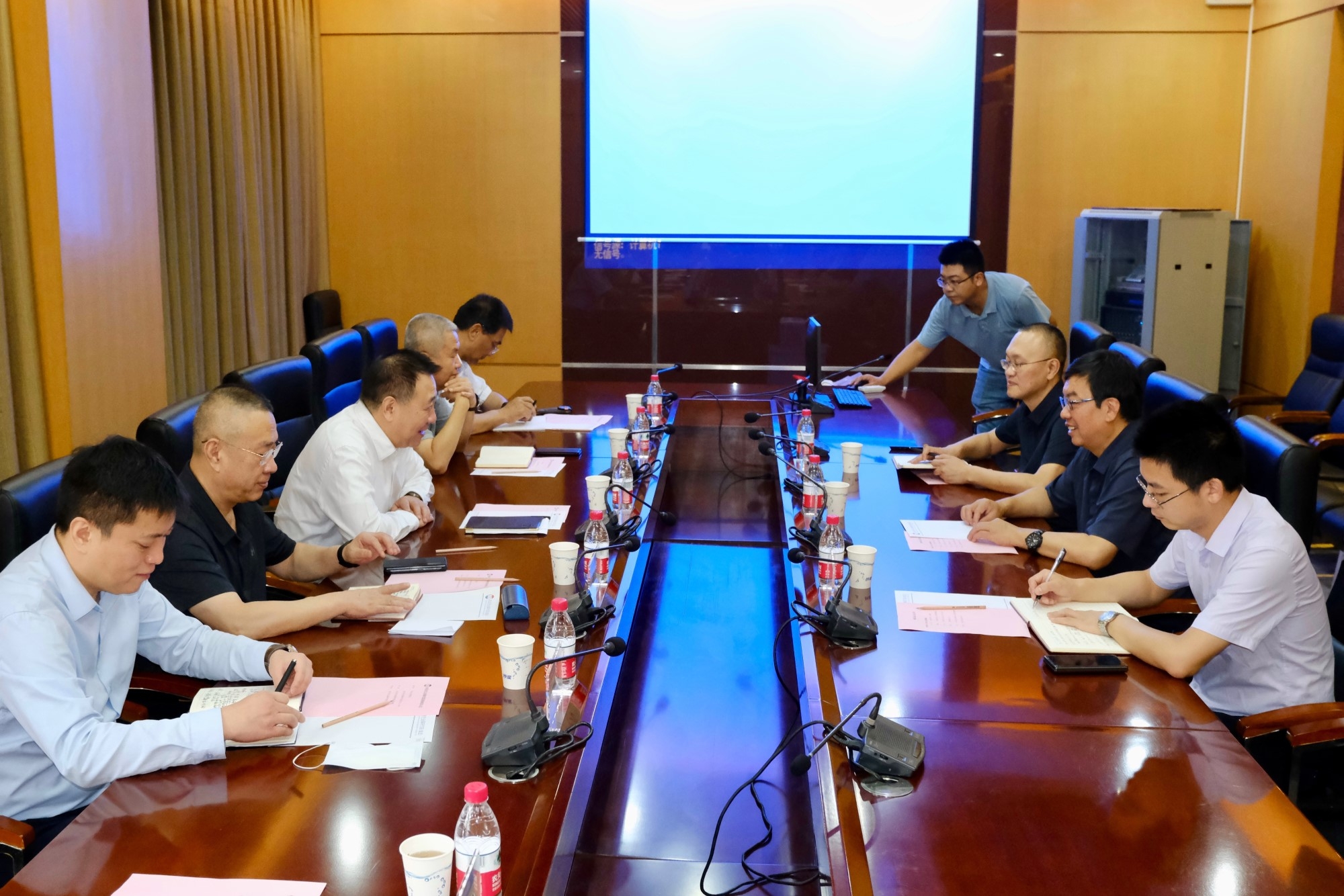 工投集團黨委書記、董事長金輝拜訪西北有色金屬研究院