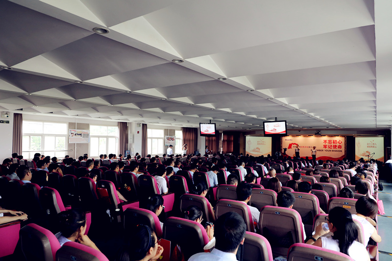 1563329403111262.jpg 陜鼓集團(tuán)紅色文化展示活動(dòng)現(xiàn)場(chǎng)_副本.jpg